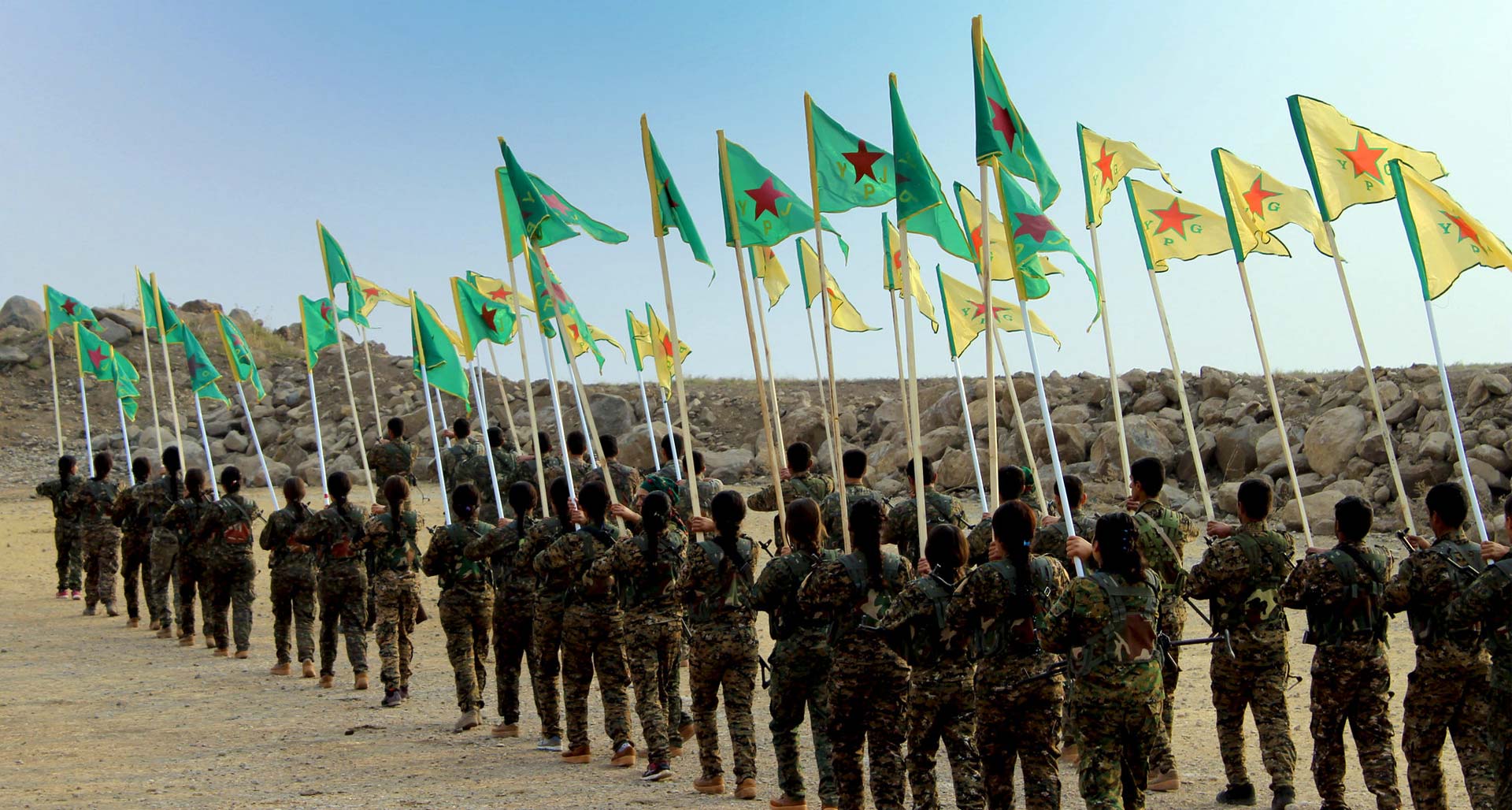 Kurdiska YPG- och YPJ-soldater