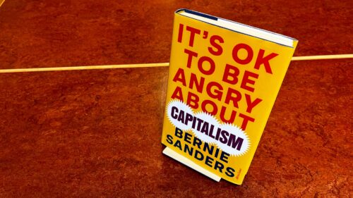 Boken "It's OK to be angry about capitalism" av Bernie Sanders