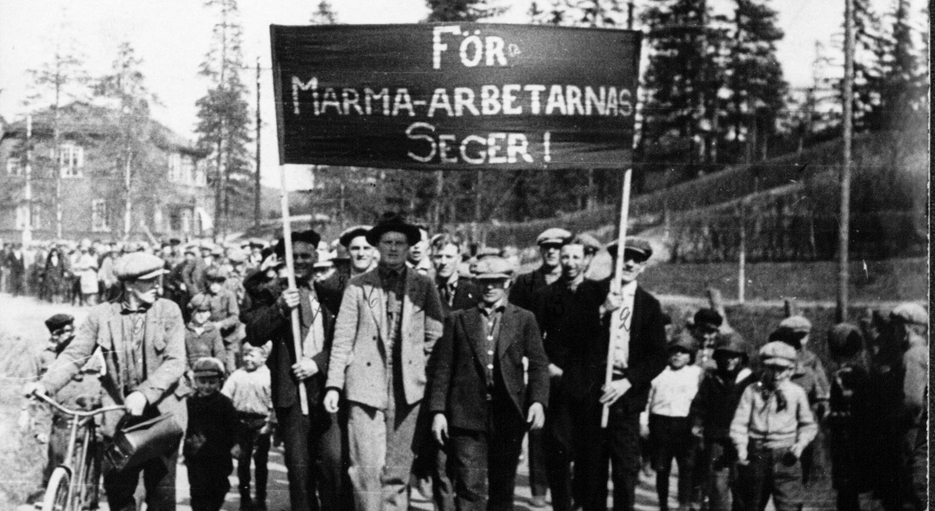 Demonstrerande arbetare i Ådalen