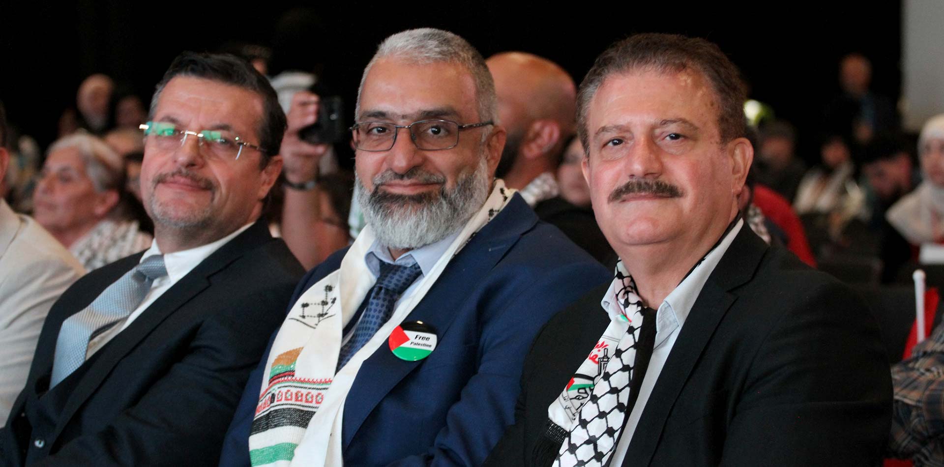 Tre män på palestinsk konferens
