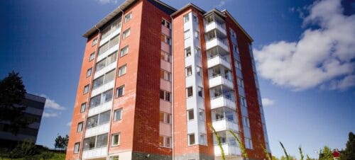 Ett hyreshus av tegel