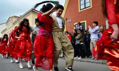 Dansare på Kulturernas Karneval i Uppsala