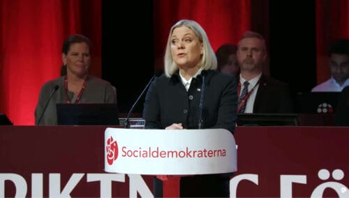Magdalena Andersson håller sitt linjetal på S-kongressen 2025